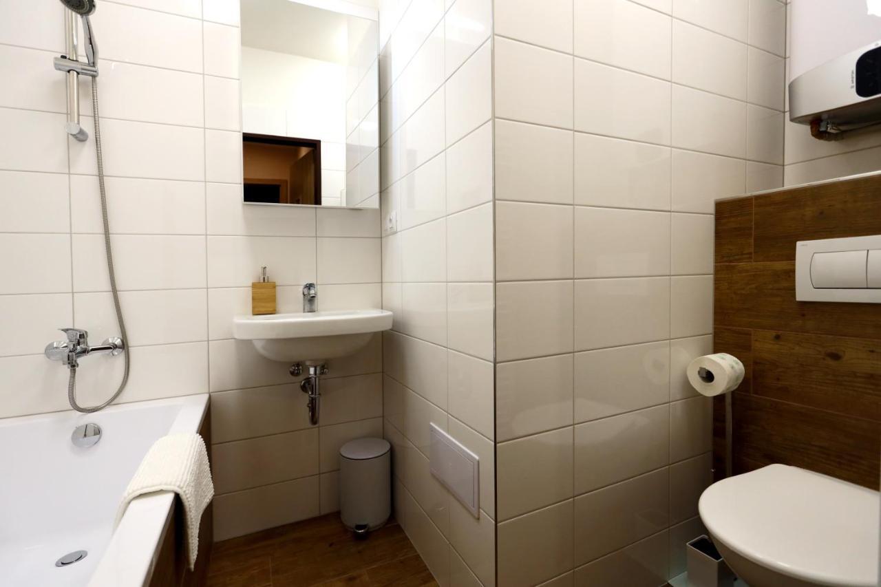 Old Town Apartment Cheb Esterno foto